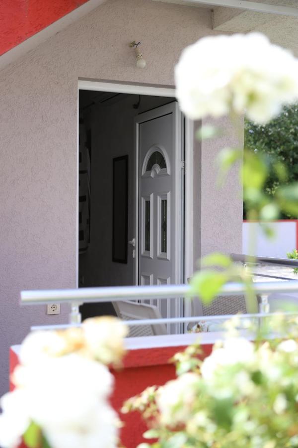 Apartamento Friendly House Ulcinj Exterior foto