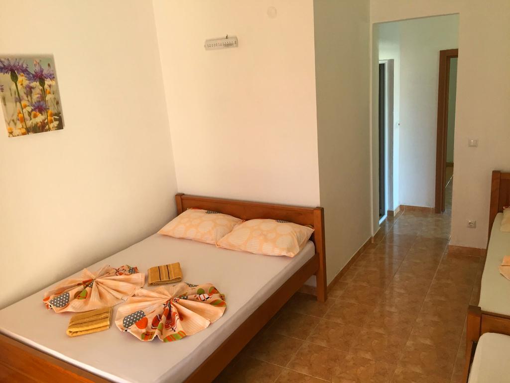 Apartamento Friendly House Ulcinj Exterior foto